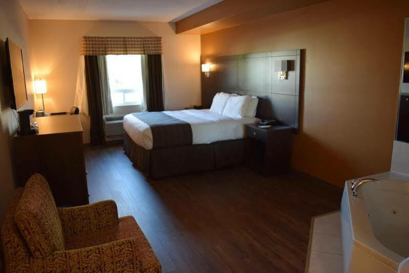 Days Inn By Wyndham Leamington Eksteriør bilde
